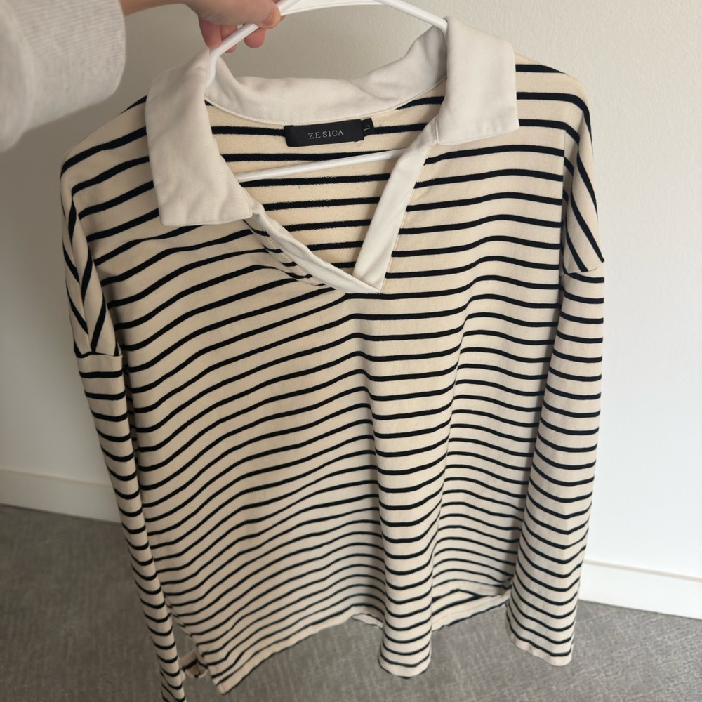 Zesica Black and White Striped Sweater